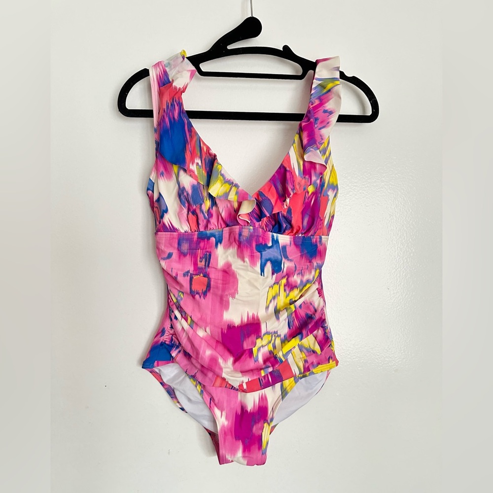 DKNYRuffle Plunge Tummy-Control One-Piece Swimsuit in size 6